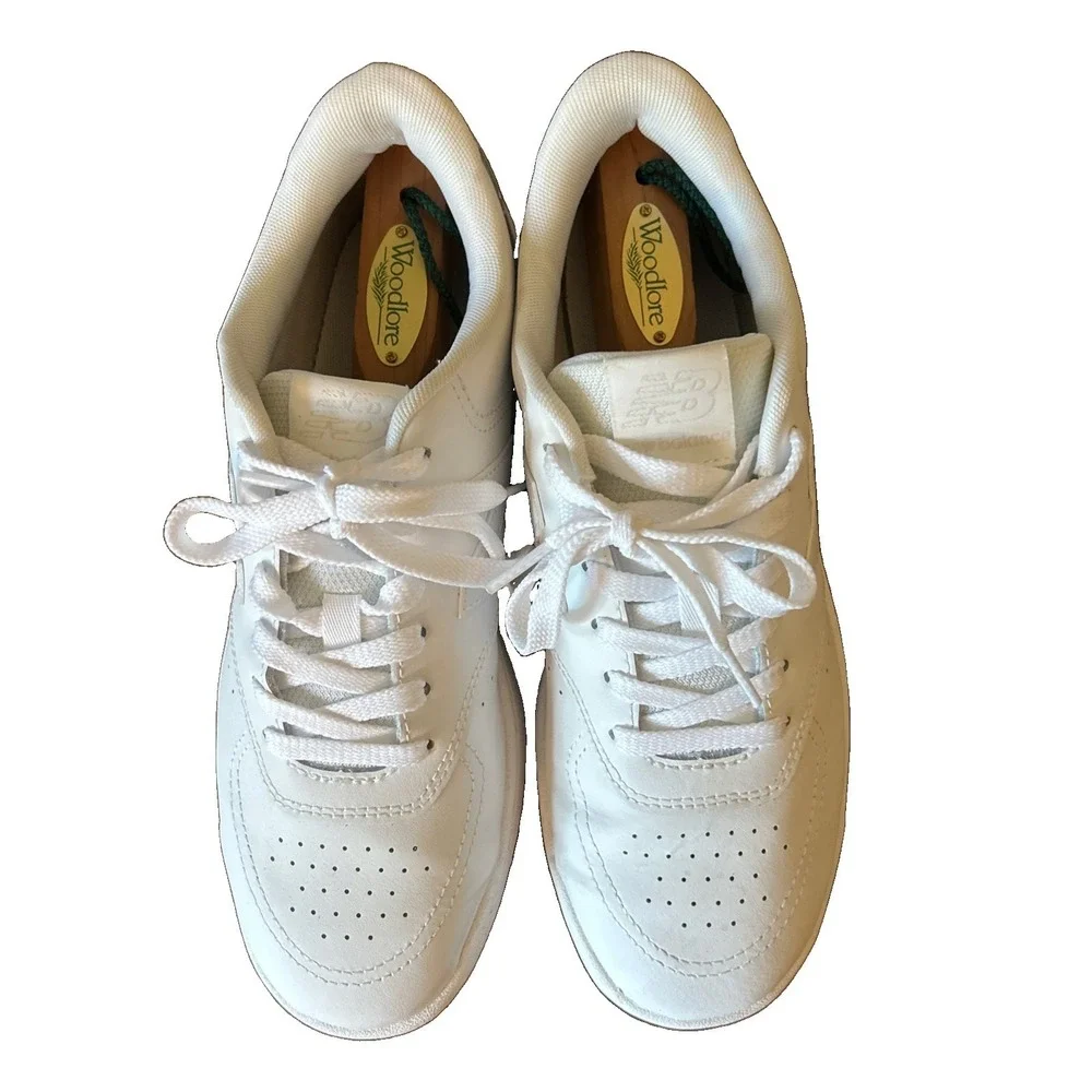 New Balance Women's Size 9.5  Men's Size 8 Lifestyle Shoes White/White